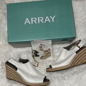 Array Women's Cream Wedge Sandals